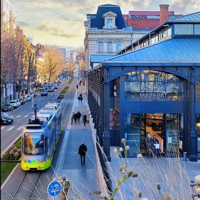 Hote Stephanois Studio, Parking& Borne Electrique 圣艾蒂安 外观 照片